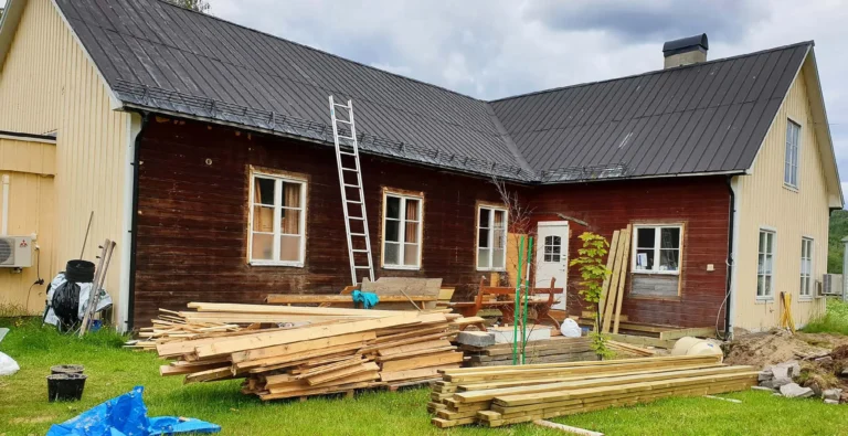 Renovering med lerbruk i en fd Filadelfiakyrka